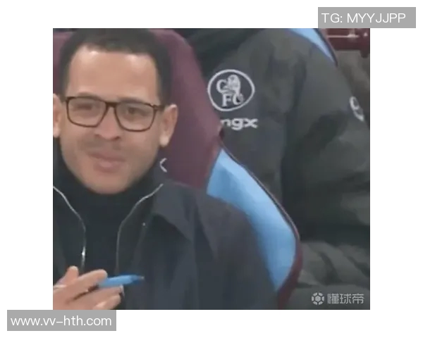 切尔西球员开球前围中圈引发维拉不满奥纳纳表情包成焦点